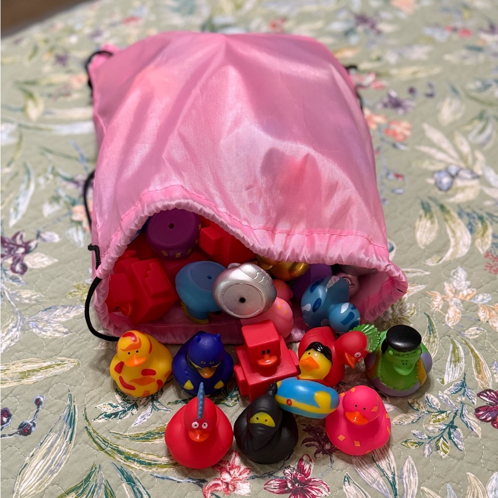 89 Rubber Ducks with Pink Bag